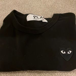 COMME des GARÇON BLACK T-SHIRT!!!!